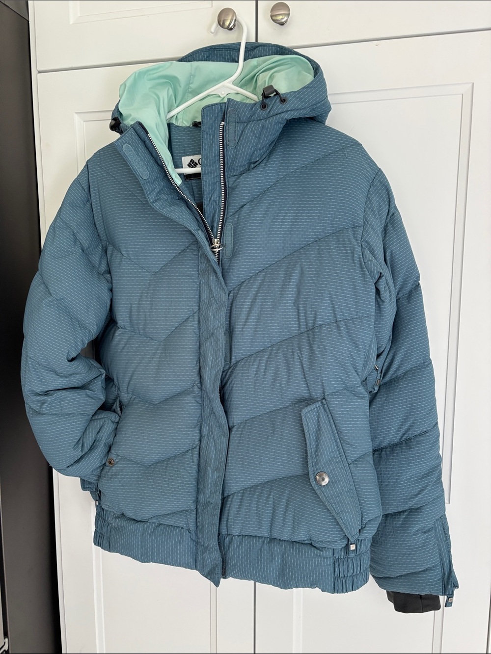 Columbia Blue Women's Puffer Jacket with Mint Hood Lining